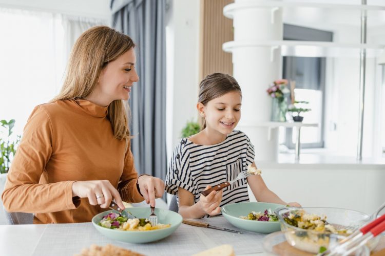 How to Choose the Right Portion Sizes for You and Your Kids