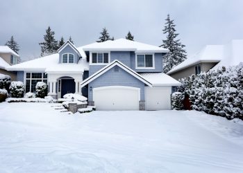 Buying a Home in a Snowy Climate: What to Consider When Buying a Home in Areas That Receive High Snowfall