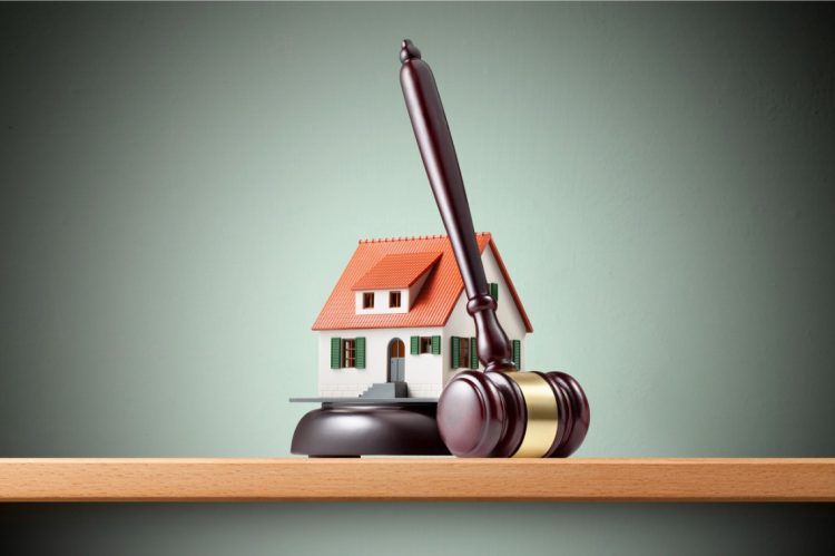 Buyer Lawsuit Could Spill Into 2027 With No Settlements in Sight