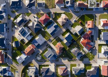 How to Navigate A Low Inventory Market