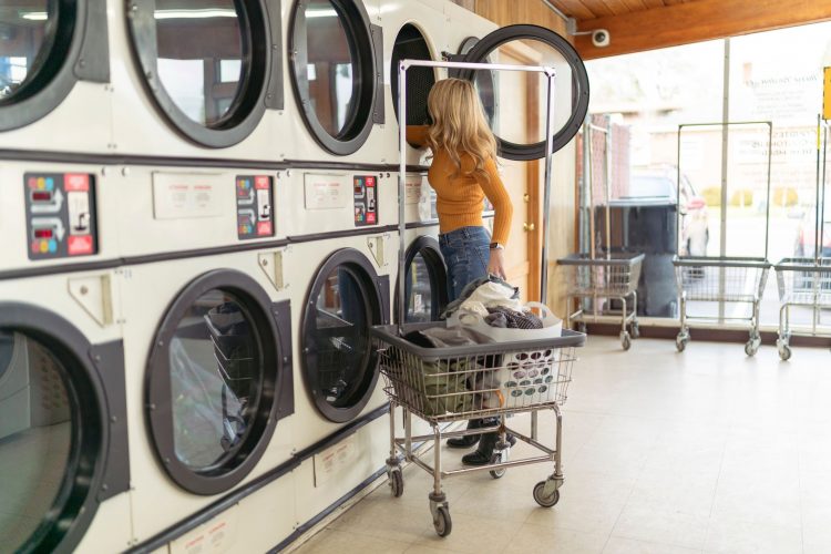Laundromat 101: Quick Tips to Streamline Laundry Day