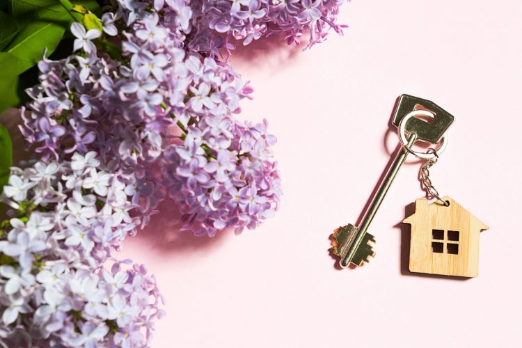 What the Spring Real Estate Season Means to Homebuyers