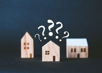 Signs That the House You’re Thinking About Buying Might Not Be the Right Choice