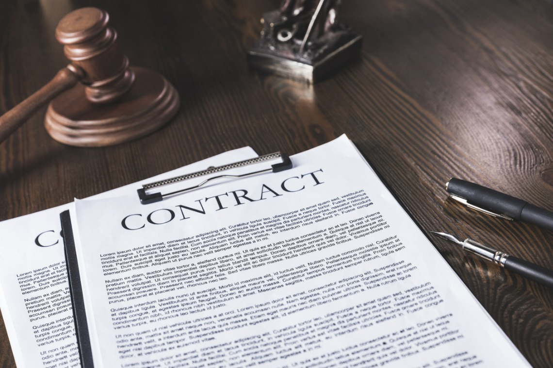FTC Votes to Ban Employee Noncompete Clauses - Vimarsana News
