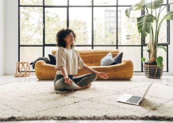 The Psychological Aspects of Selling a Home: How to Stay Positive and Motivated