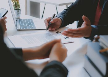 What Legacy Brokerages Need to Do to Prevent Their Demise