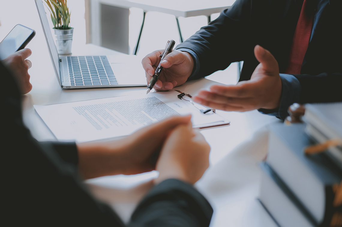 What Legacy Brokerages Need to Do to Prevent Their Demise - Vimarsana News