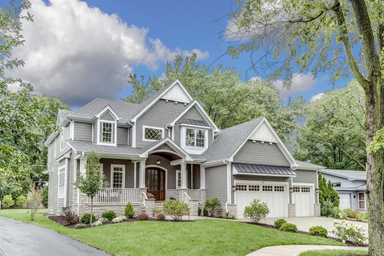 How to Showcase Your Property When Selling During the Summer