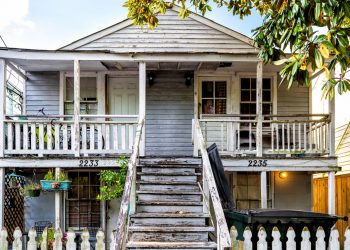 Cleaning House: Strategies for Agents When Selling Tired, Unkempt Homes