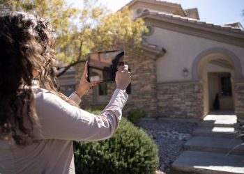 What You Need to Do This Fall to Successfully List Your Home in the Spring