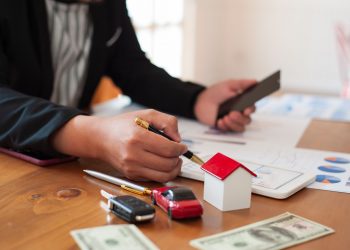Can Refinancing Your Mortgage Affect Your Credit Scores?