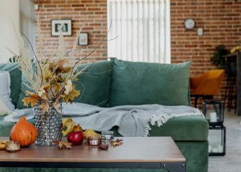 Incorporating Natural Elements Into Fall Decor