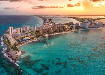 Realty One Group International Opens in Mexico