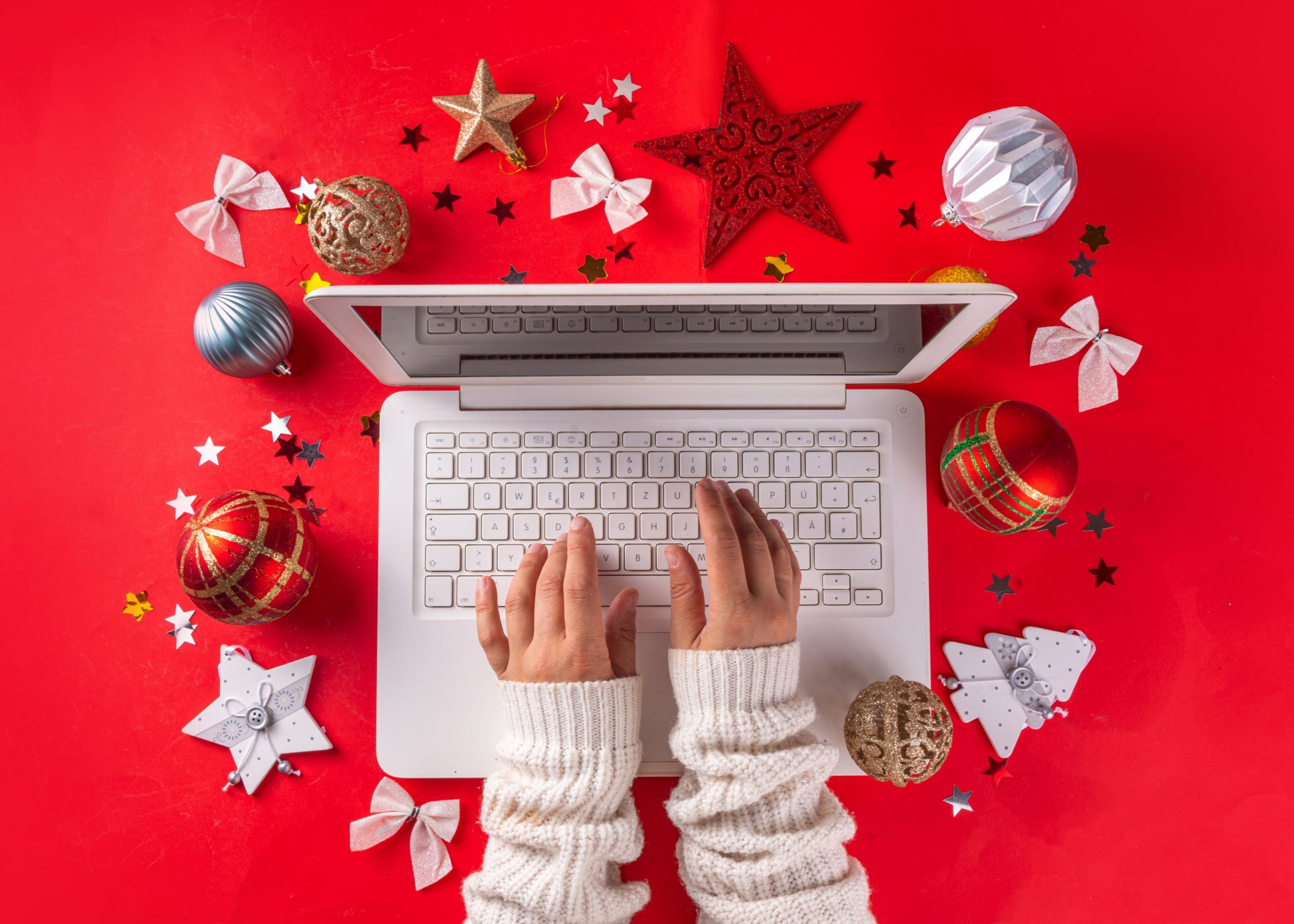 Social Skills: Crafting Festive Content to Win This Holiday Season