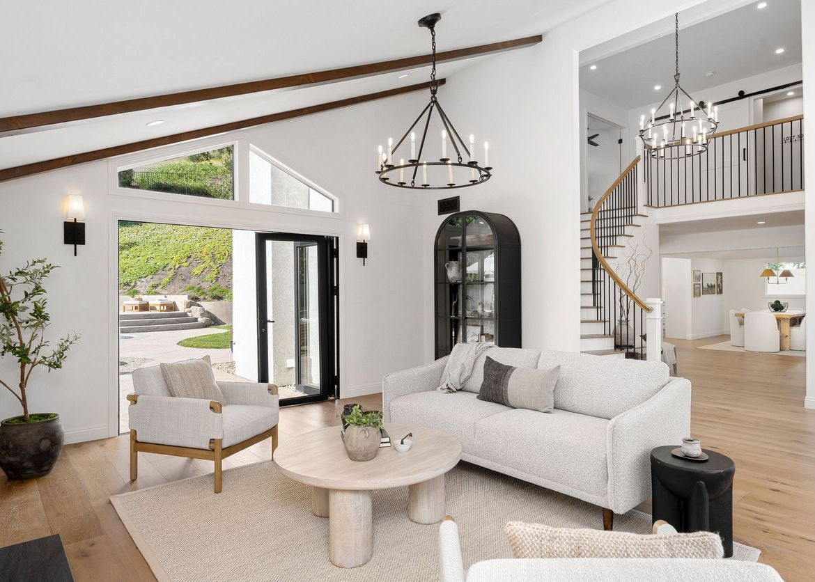 What to Look for When Buying a Home Through a Designer’s Eyes