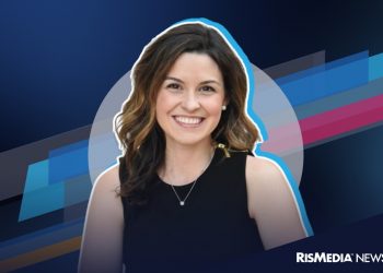 Thriving Sarah Peters Team Boosts Women in Business