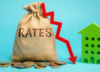 Would It Be Better to Buy a Home Now or Wait for Interest Rates to Come Down?
