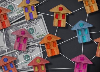 What Buyers Need to Know About an HOA vs. CDD