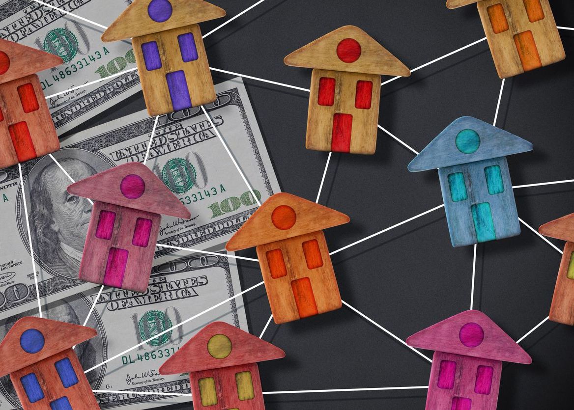 What Buyers Need to Know About an HOA vs. CDD