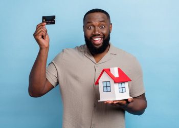 Should You Pay Off All Your Credit Card Debt Before Buying a House?