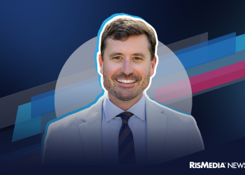 RE/MAX Names Daniel Dennis SVP of Sales and Service