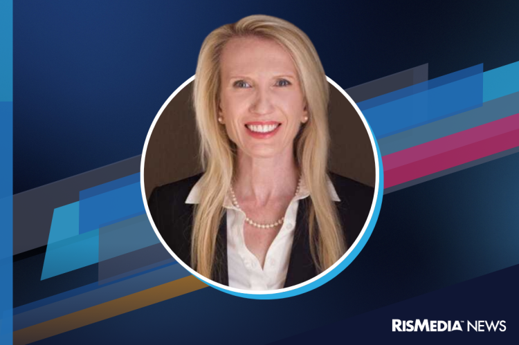 Listing Leader Lisa Bayless Shines With Buyer-Agent Team in Tucson