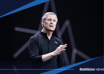 Gary Keller Urges Thousands at Annual KW Event: ‘Outrun the Competition!’