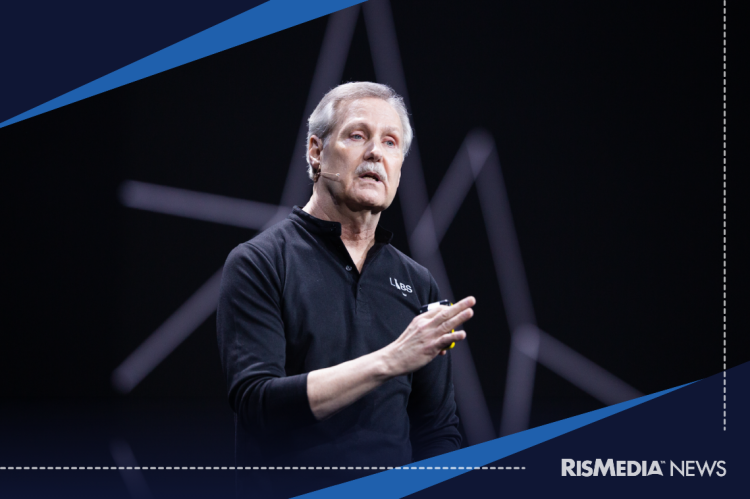 Gary Keller Urges Thousands at Annual KW Event: ‘Outrun the Competition!’