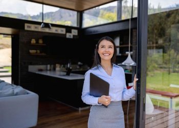 Summer Staging Secrets: Creating a Fresh, Airy and Market-Ready Home