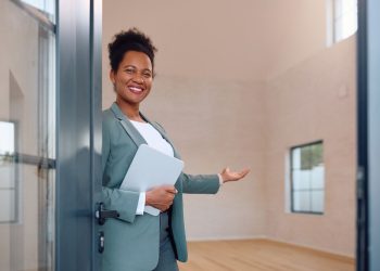 Are Open Houses Still Worth It in Today’s Market?