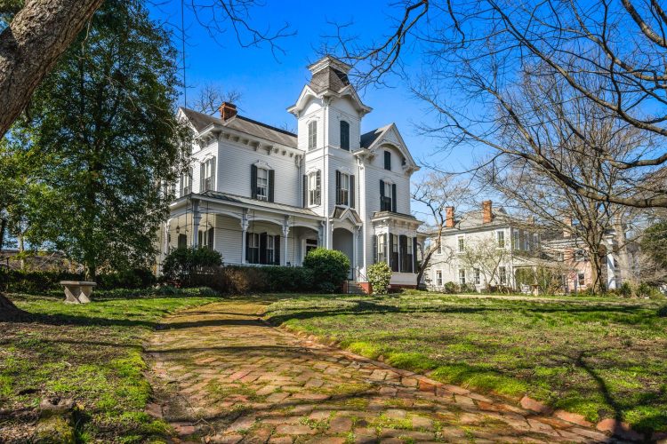 Great Spaces: A Victorian Landmark in Historic Georgia