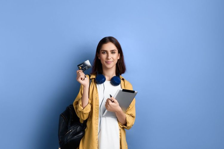 Should Your College-Age Child Get a Credit Card?