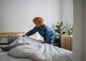 4 Reasons Why You Should Make Your Bed Every Morning