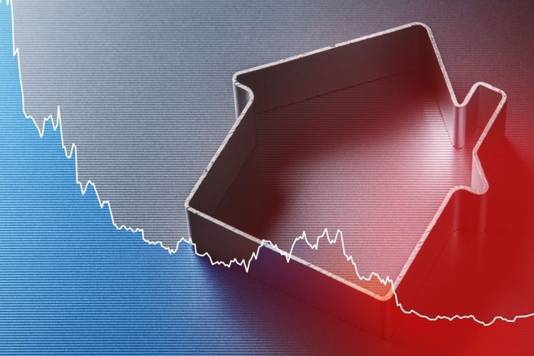 Mortgage Rates Decrease Slightly; Little Movement in Recent Weeks