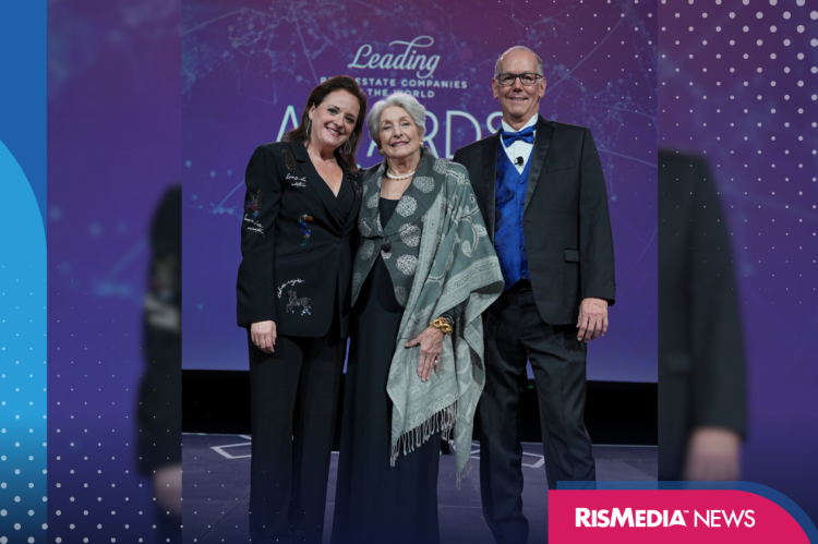 Michael Saunders & Company Wins Top Honor at Global Real Estate Conference