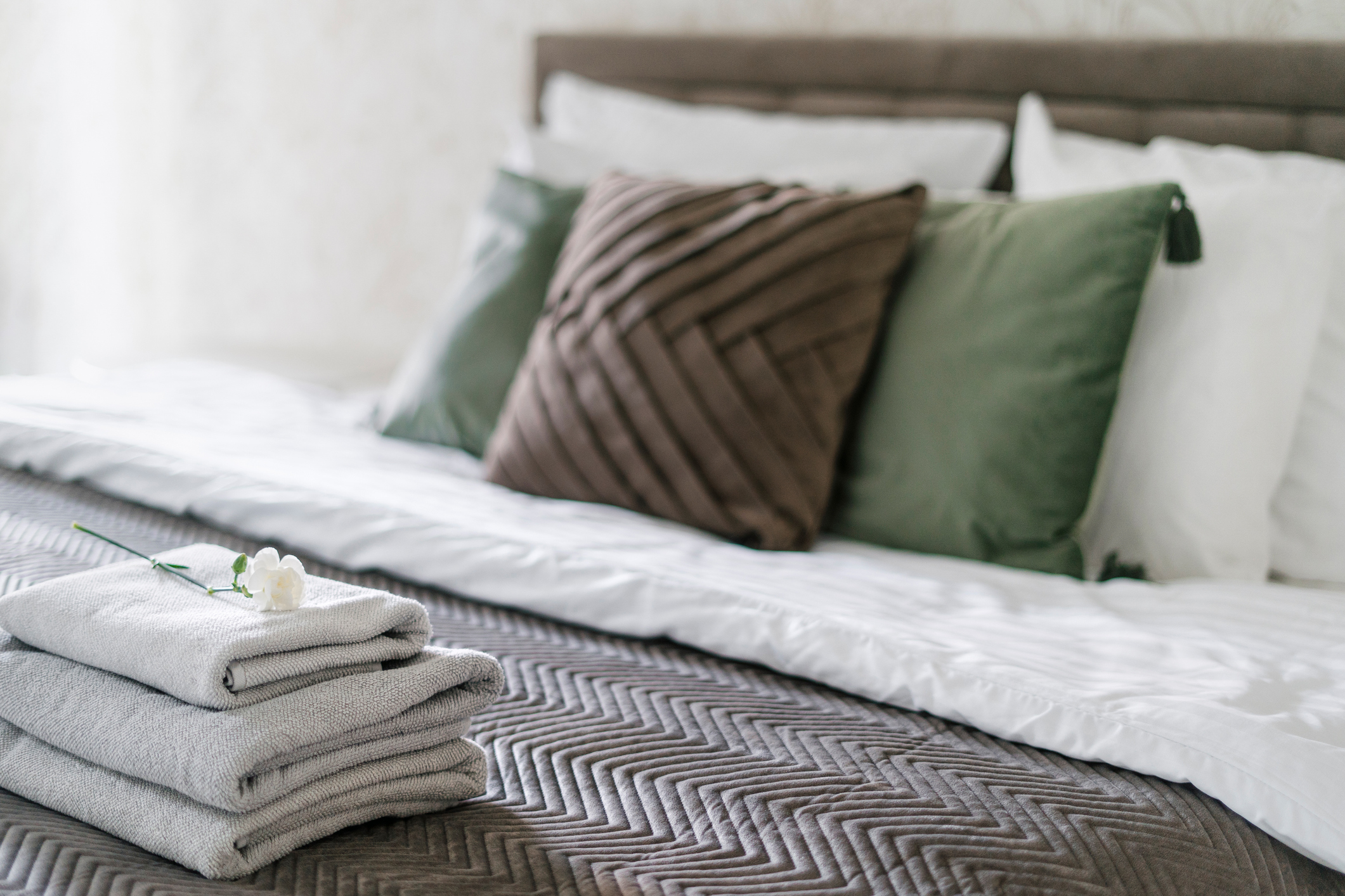 Hosting Overnight Guests: Creating a Hotel-Quality Guest Suite — RISMedia
