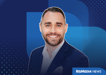 Teaching Background Boosts Las Vegas Brokerage Team Leader