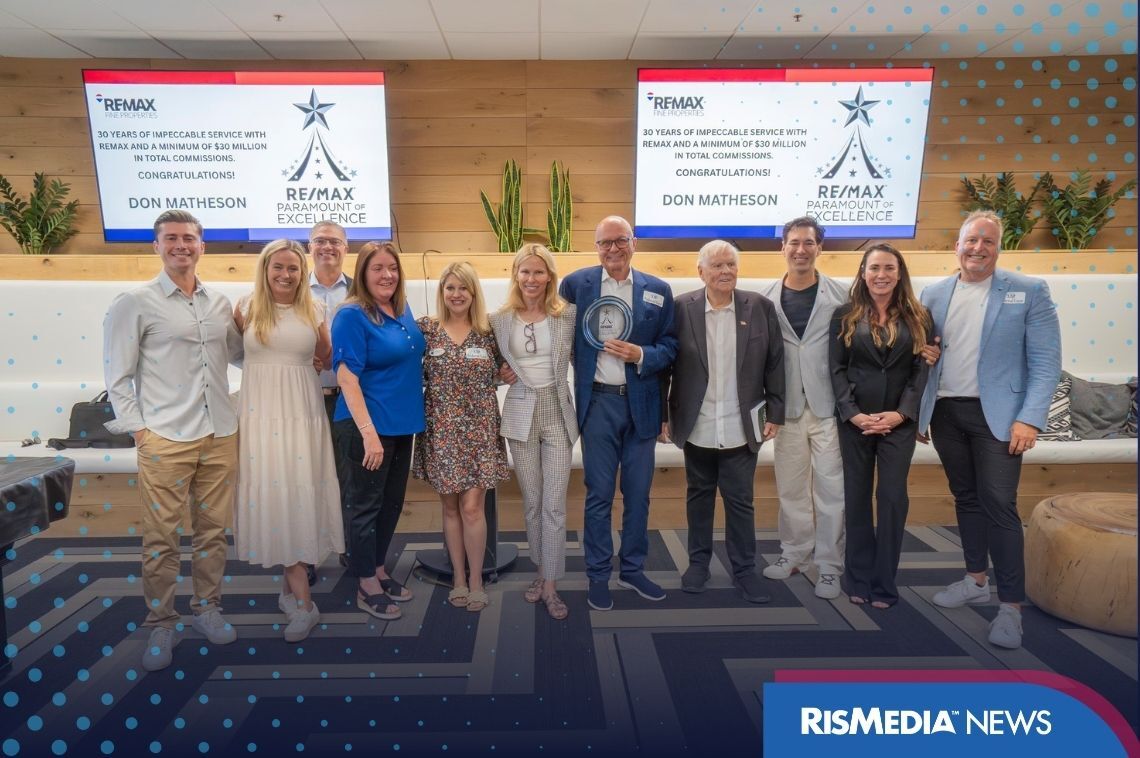 REMAX Fine Properties Awards Don Matheson With REMAX Paramount of Excellence Award