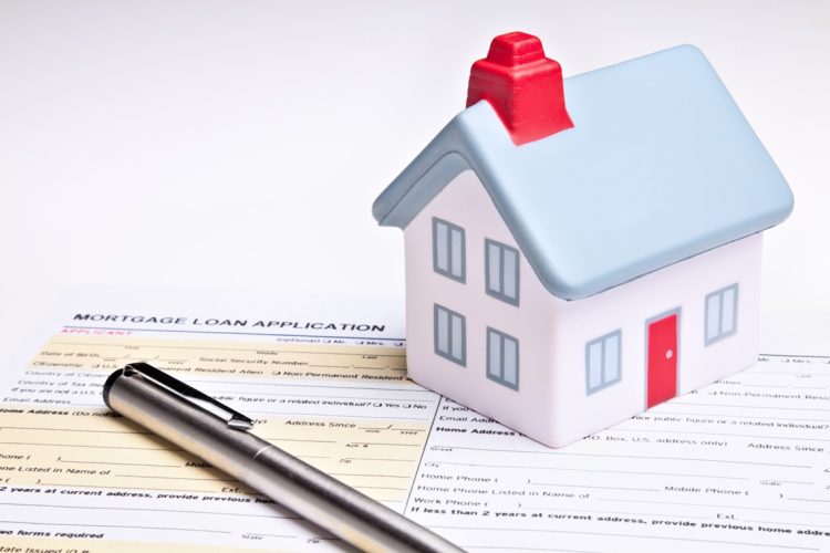 Mortgage form application with a house model.
